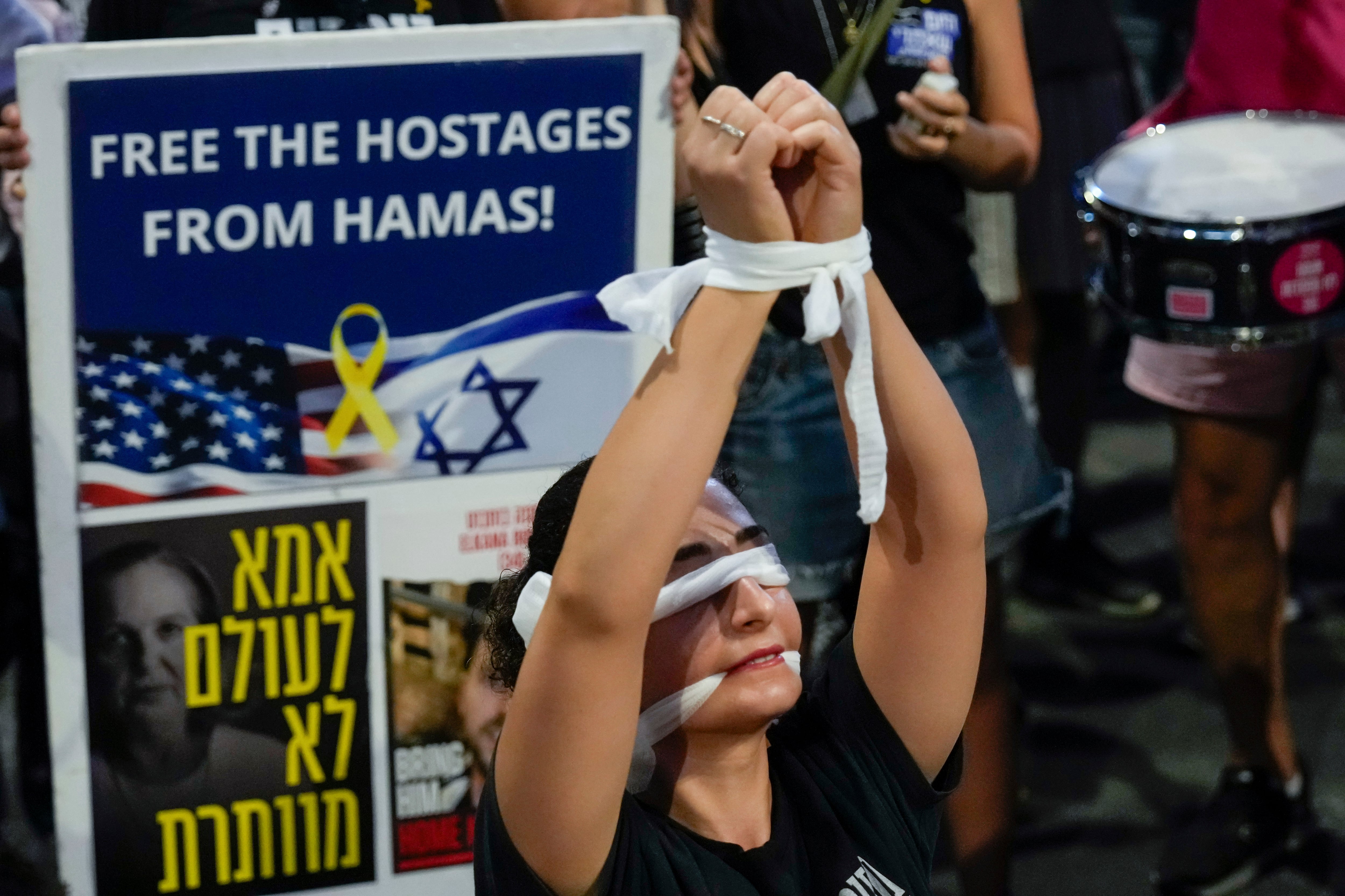 Manifestación en Tel Aviv exigiendo la libertad de los rehenes secuestrados por Hamas en Gaza