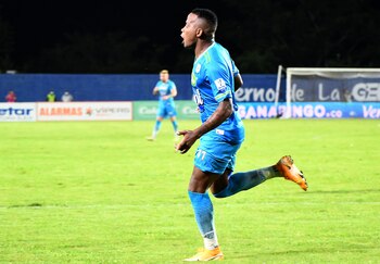 Jaguares sacó los tres puntos