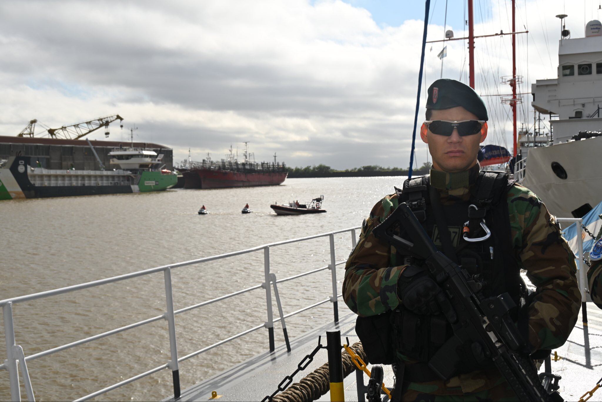 Entre los objetivos específicos del plan se destacan la desarticulación de redes de contrabando y crimen organizado en la frontera fluvial norte