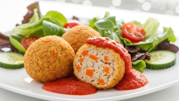 Albóndigas de zanahoria y arroz: opción baja en grasas, económica y llena de fibra