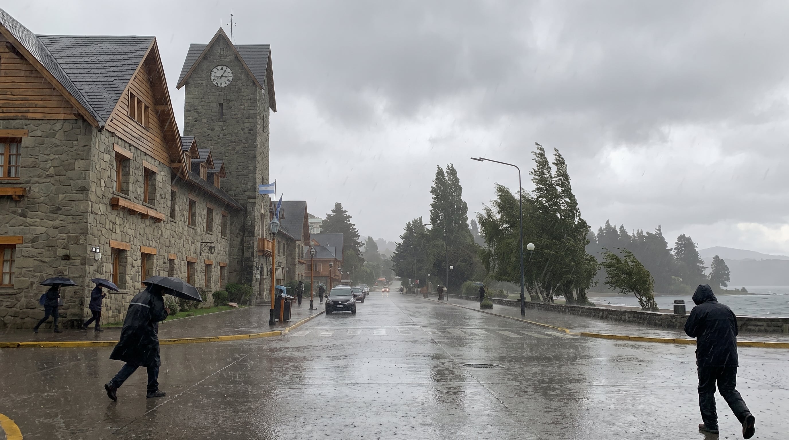 El Servicio Meteorológico Nacional emitió una alerta roja por intensas lluvias para el oeste de Río Negro y el sur de Neuquén. (Imagen Ilustrativa Infobae)