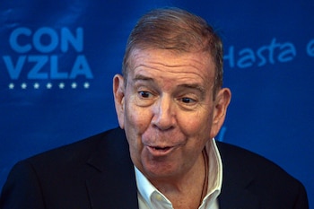 Edmundo González Urrutia en una