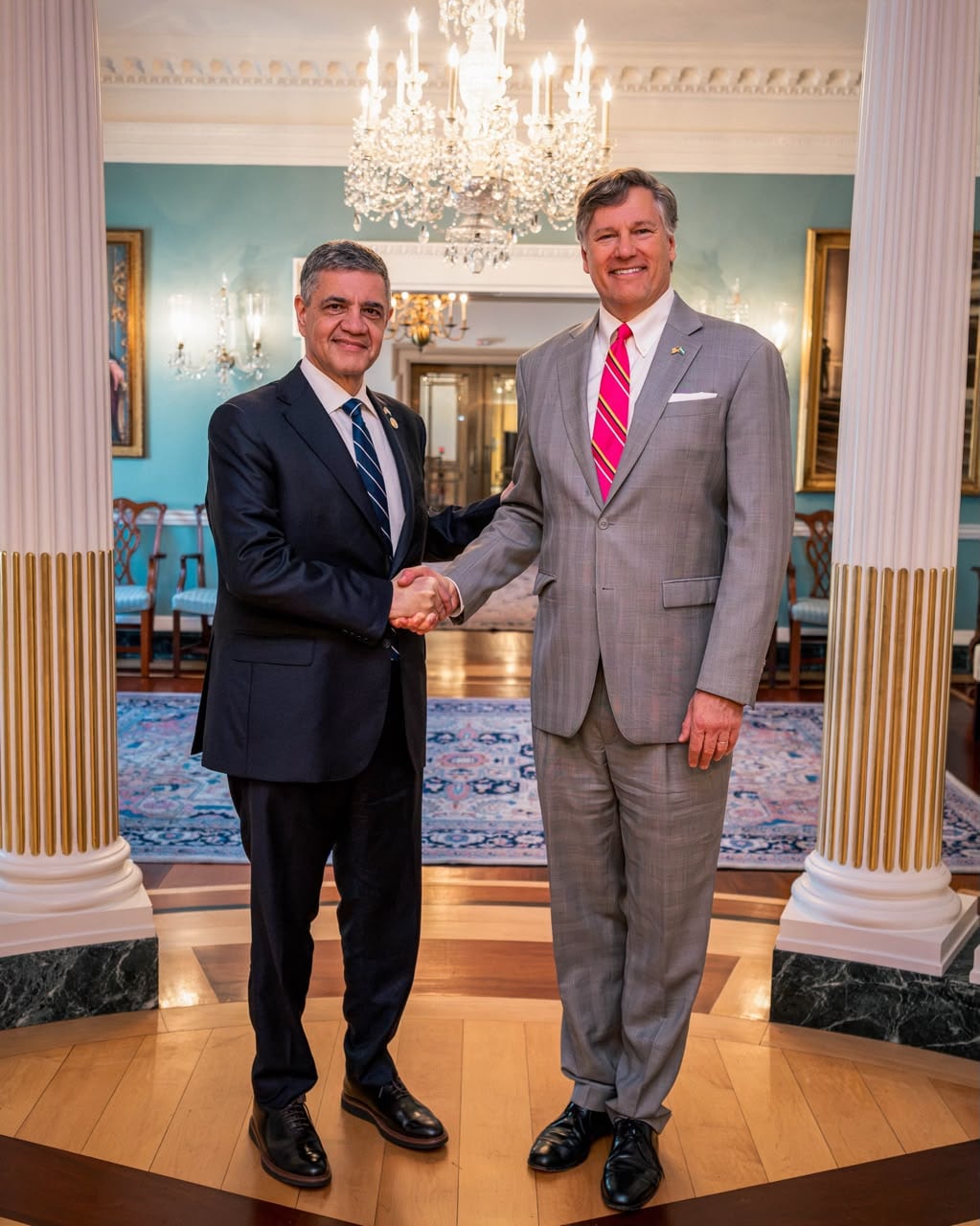 La reunión de Jorge Macri con Christopher Landau en Washington D.C. abordó seguridad, crecimiento económico e inversiones.
