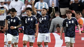 El futbolista de la selección argentina que puede ser la sorpresa de la formación para el debut en el Mundial 2026