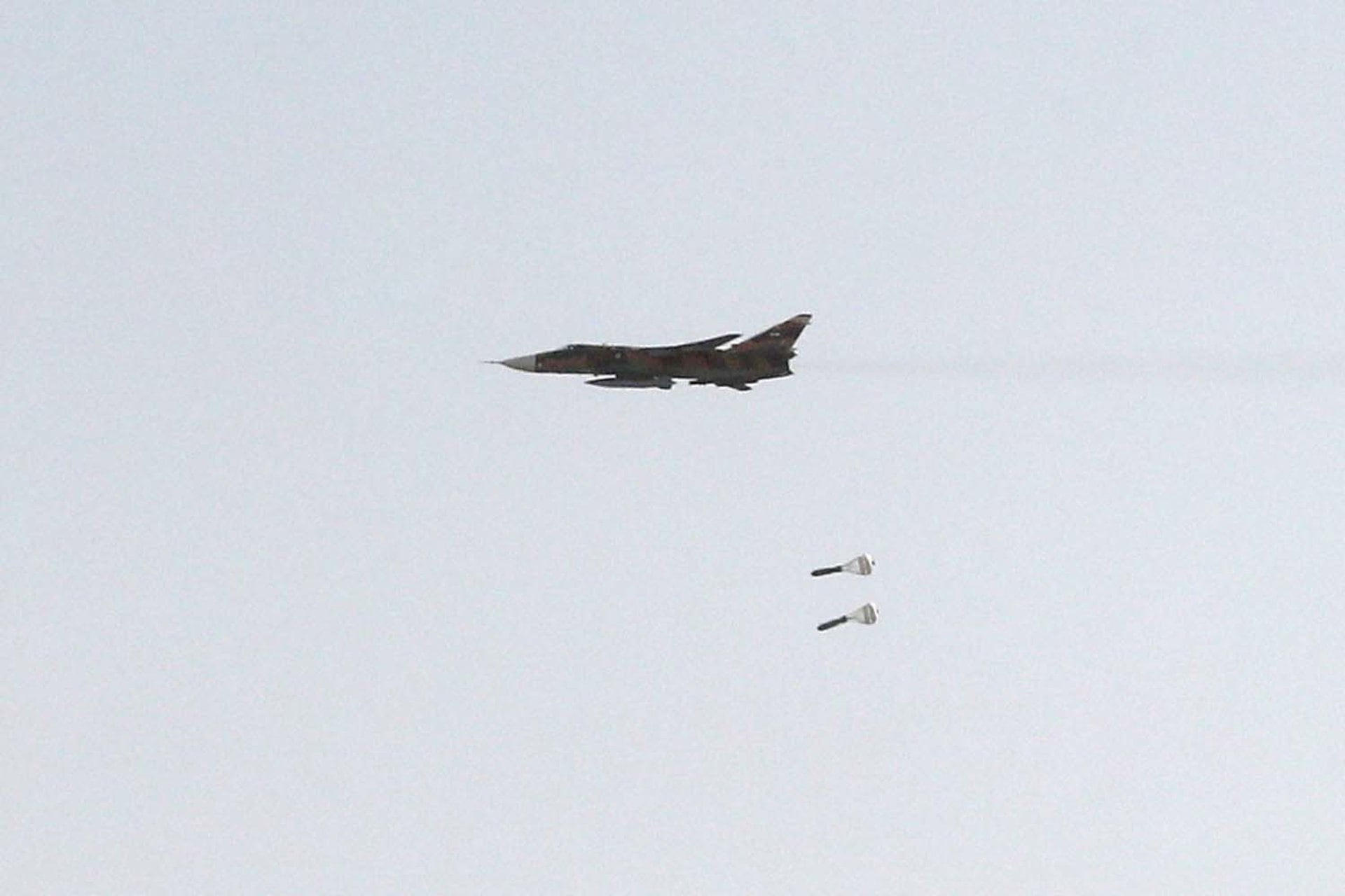 Irán acusa a Qatar de retener a tres pilotos en plena escalada regional