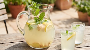 Receta de limonada con menta y jengibre, rápida y fácil
