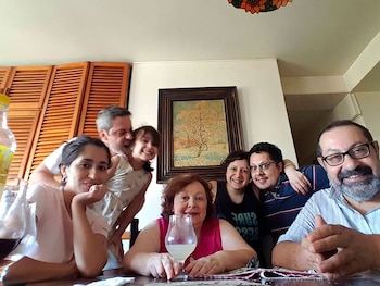 Sus padres y sus hermanos