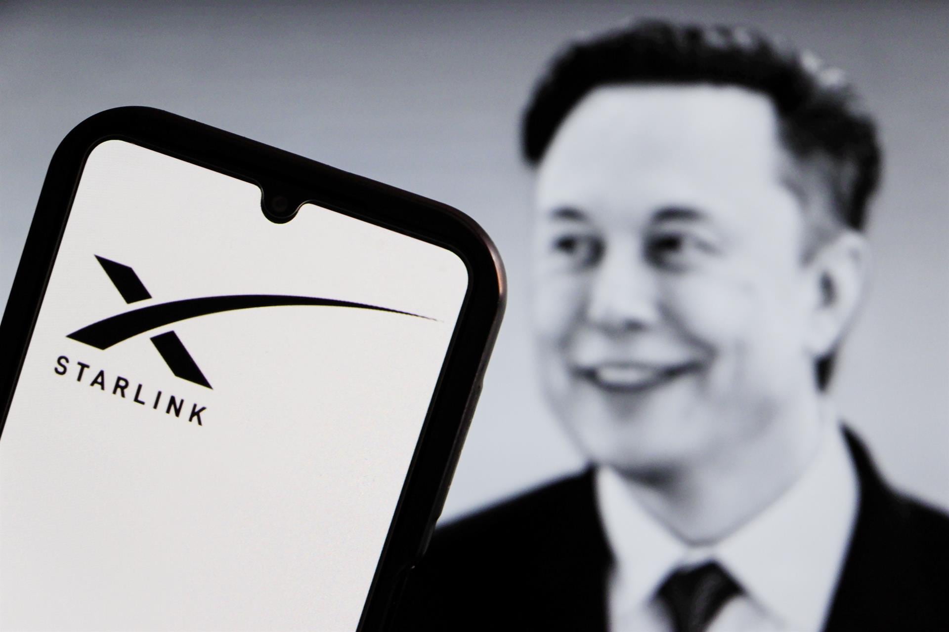 Sigue estos pasos para tener gratis Starlink, el internet satelital de Elon Musk