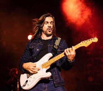 Juanes colaboró dentro de la