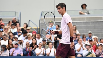 Jódar pasa a octavos tras remontar a Lehecka y Carreño se despide ante Auger-Aliassime
