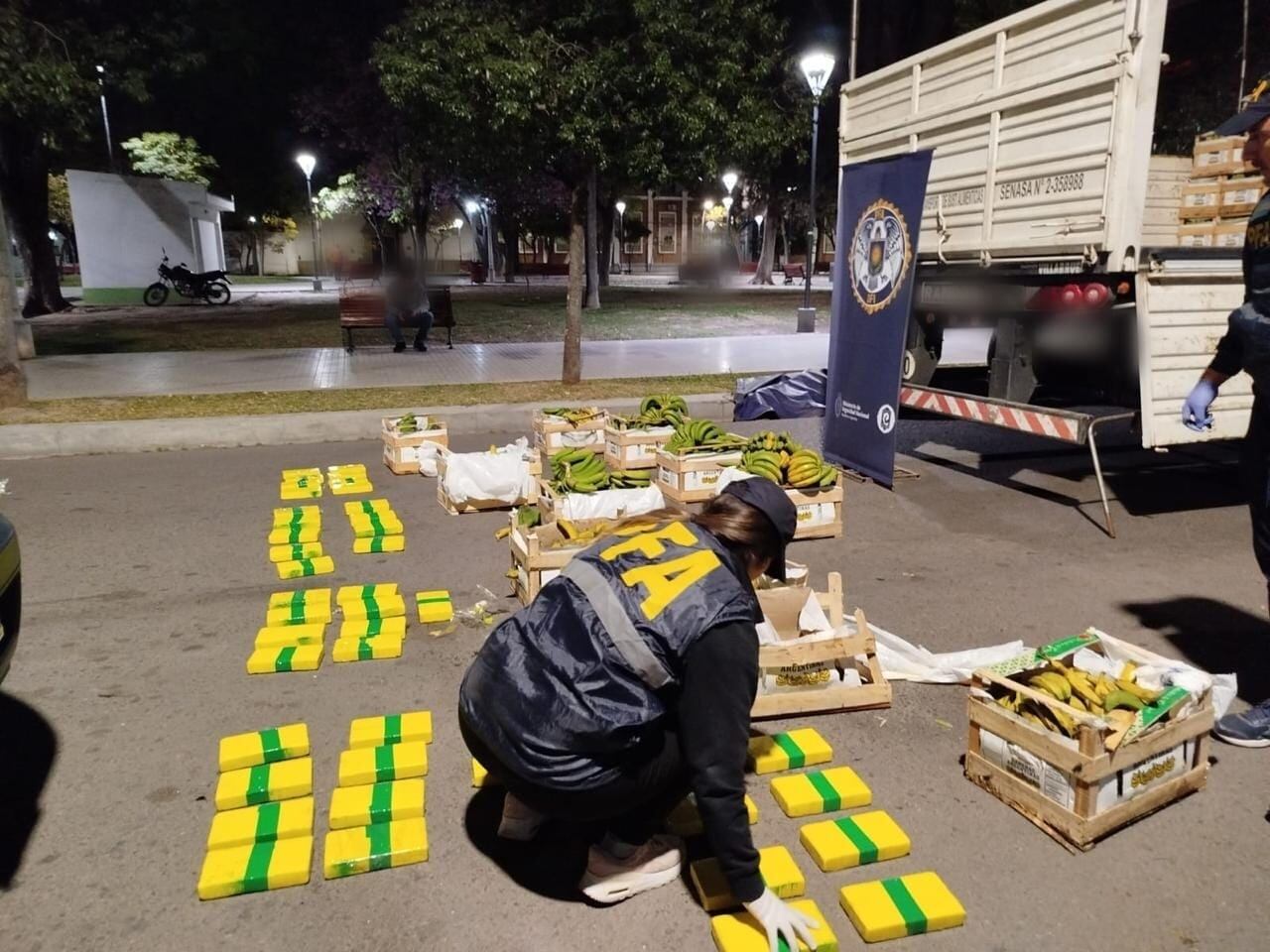 Los panes entre la fruta