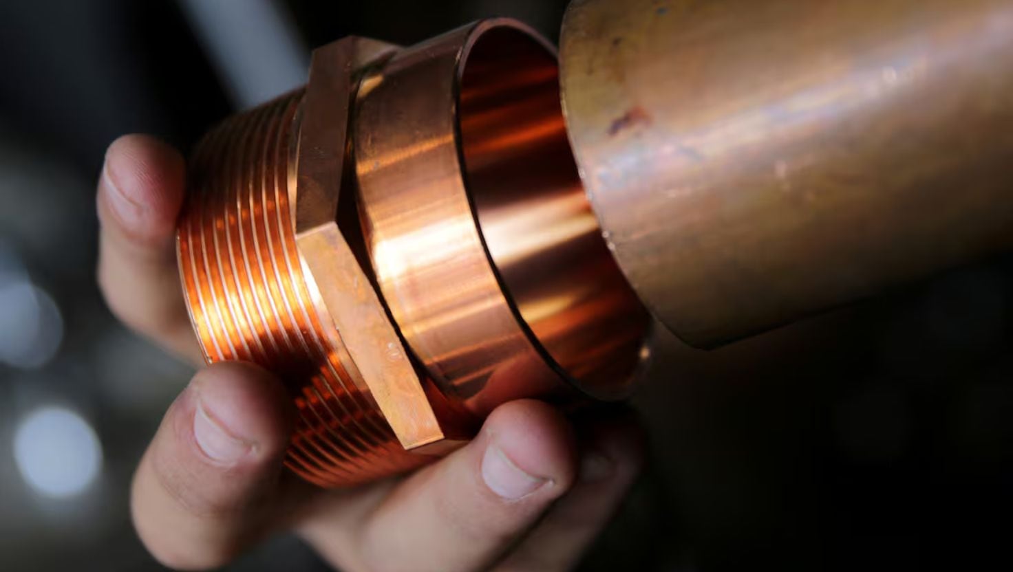 La cotización del cobre alcanzó los 13.000 dólares por tonelada en la Bolsa de Metales de Londres en 2026, su máximo histórico.