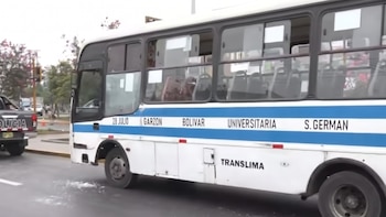 Atacan a balazos bus de Translima y chofer resulta herido en San Martín de Porres