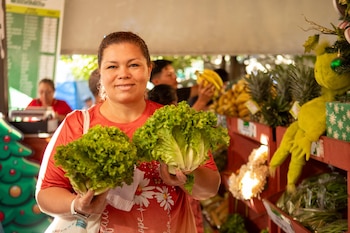 Más de 800 productores participan de manera permanente y otros 340 de forma estacional en los Agromercados. (Foto cortesía MAG)