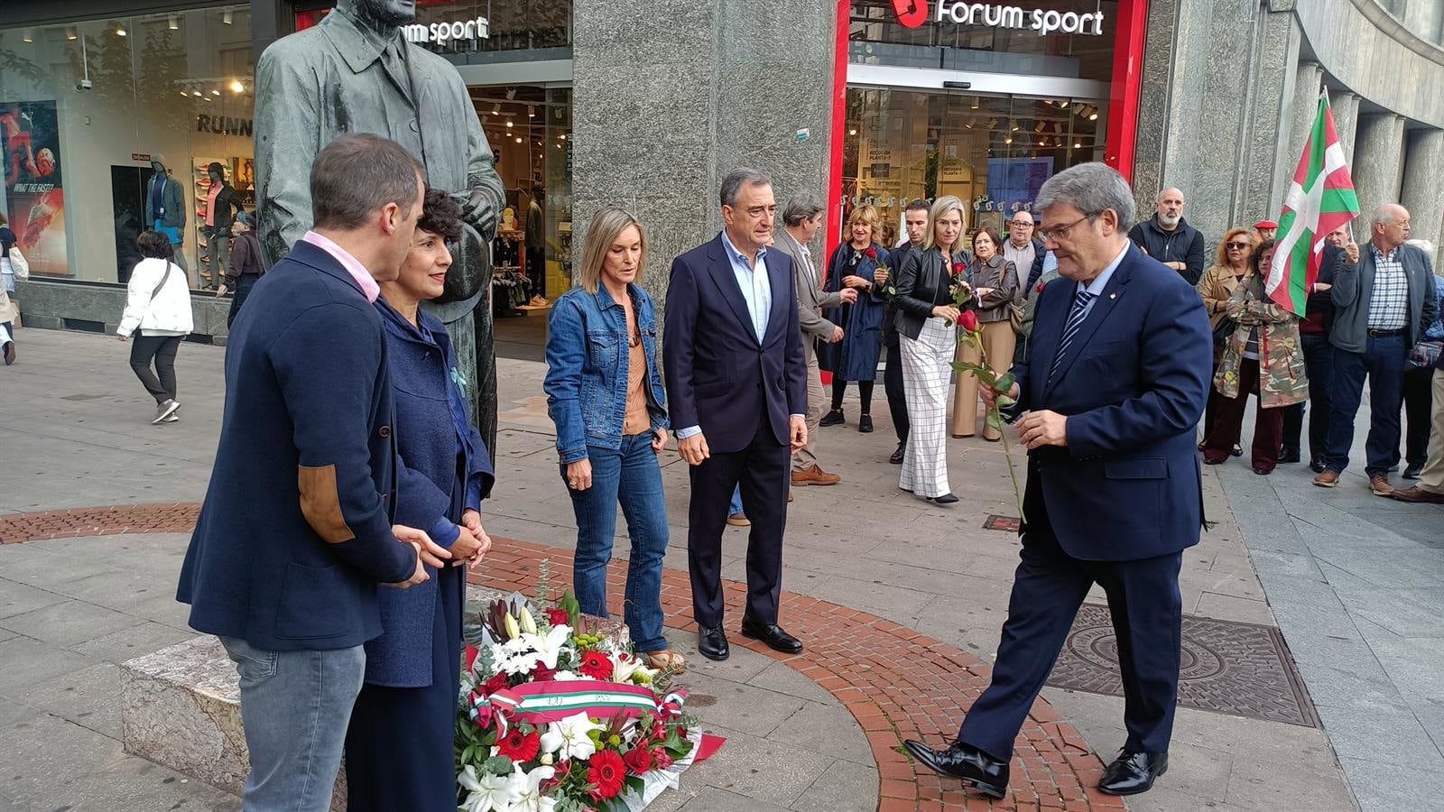 Aburto dice que no ha sido posible una declaración institucional en Bilbao por no condenar EH Bildu los 'Gora ETA'