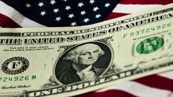 La confianza de los consumidores de EEUU baja en agosto por primera vez en tres meses