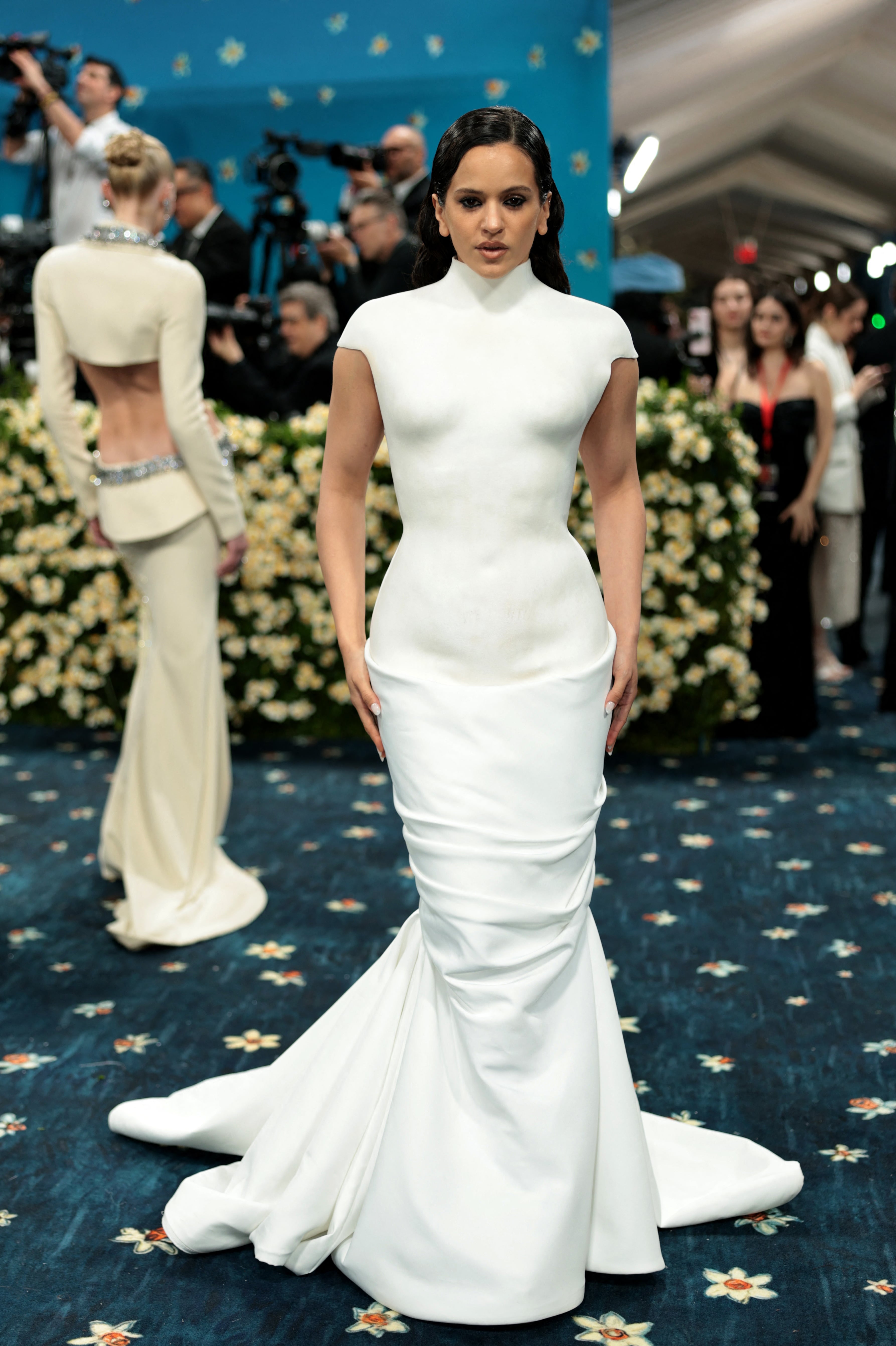 Rosalia en la Gala Met del año 2025. REUTERS/Mario Anzuoni