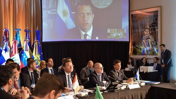 El presidente interino Juan Guaidó