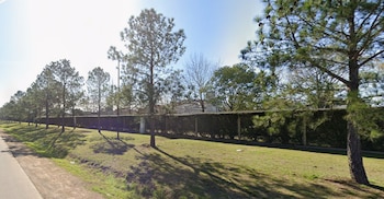 Ingresaron por la parte trasera