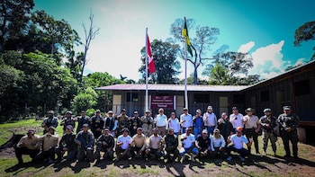 Inauguran base de vigilancia en la Reserva Tambopata para combatir actividades ilegales en la Amazonía. (Foto: X/@MinamPeru)