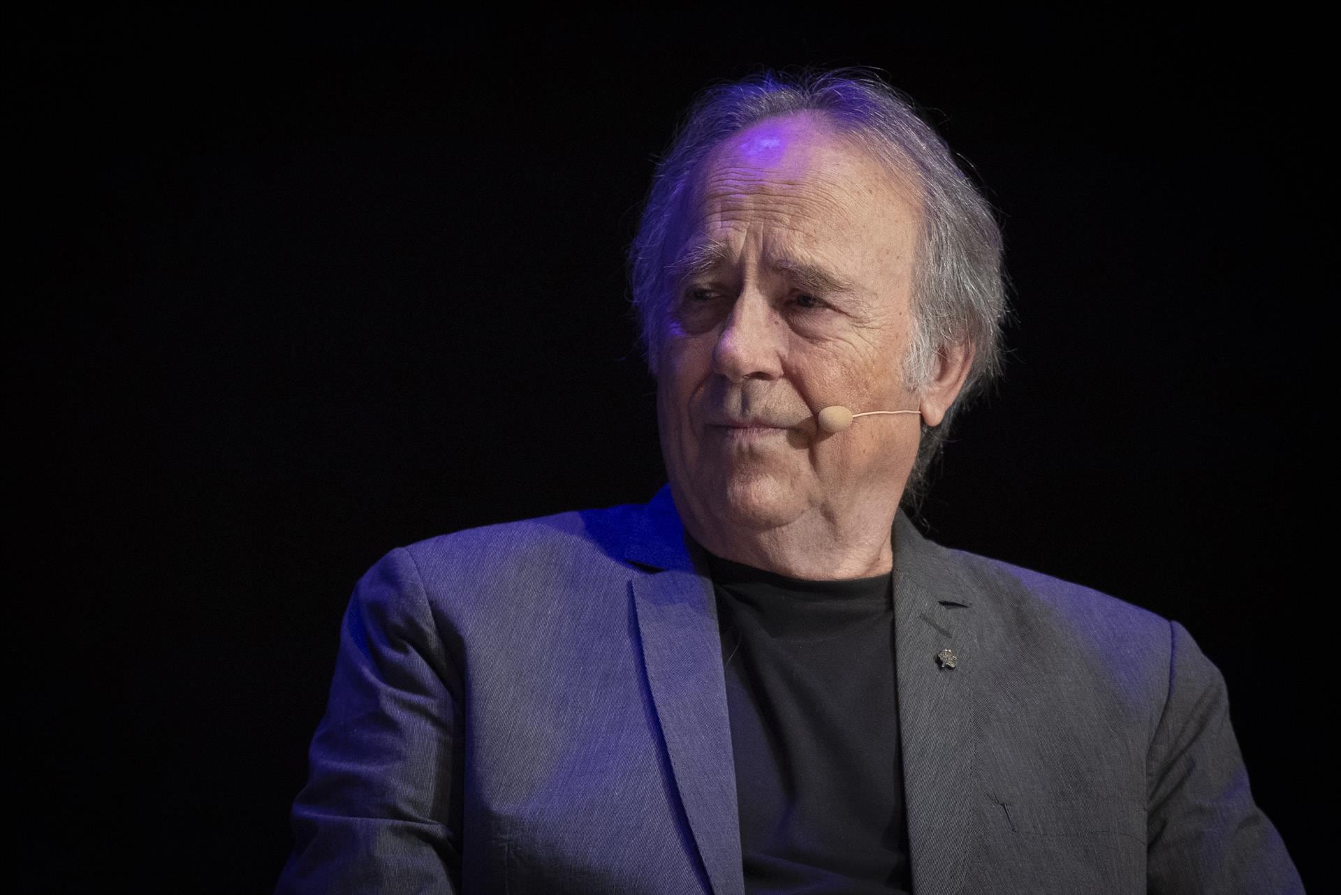 Serrat afirma que envejecer es parte de la vida y cuestiona la asociación entre vejez, enfermedad y decrepitud.