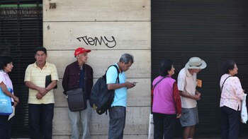 El Congreso de Perú aprueba reforma del sistema previsional en medio de protestas