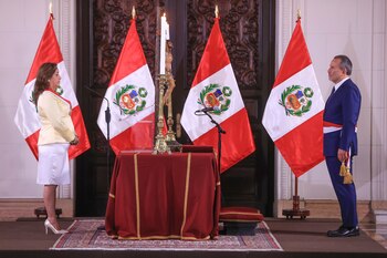 Presidenta de la república Dina