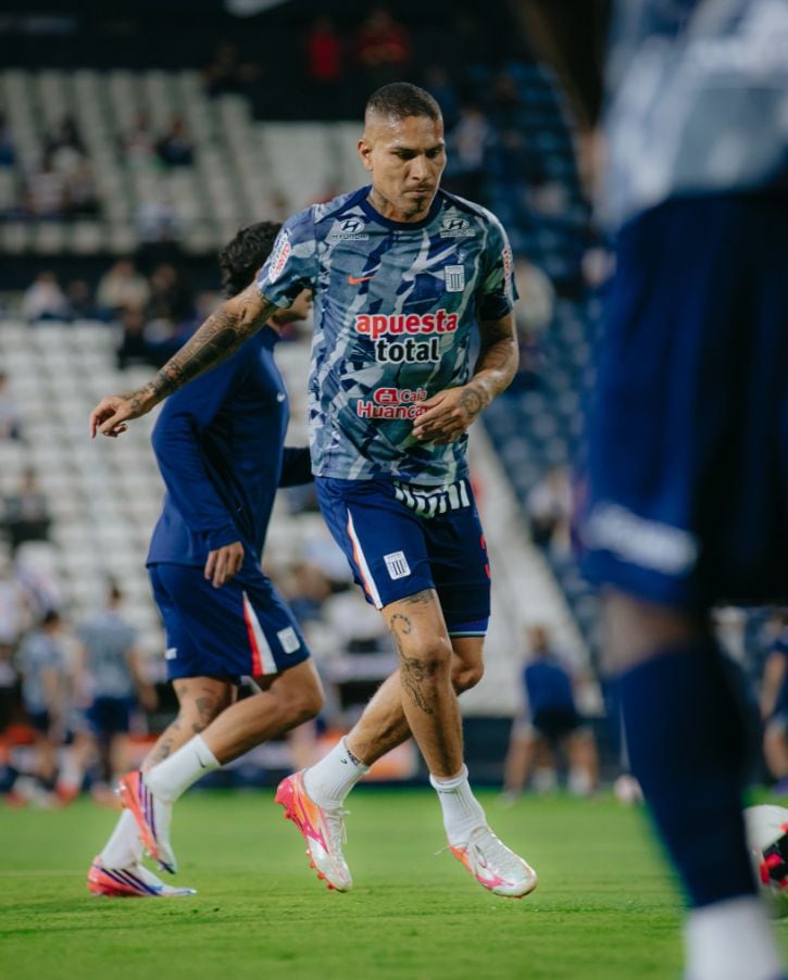 Paolo Guerrero quedó fuera del duelo ante Juan Pablo II College y su presencia en el clásico corre peligro. Ana Lucía Rodríguez señaló que el delantero necesita al menos dos semanas para recuperarse. (Alianza Lima)