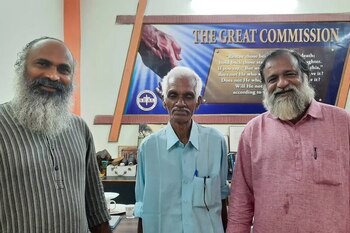 Sajid Thungal, junto al Pastos