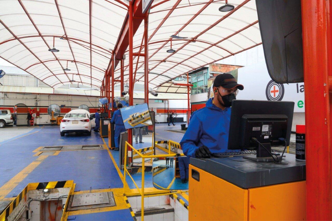 Motocicletas, automóviles y vehículos eléctricos enfrentan tarifas diferenciadas para la tecnomecánica conforme a las últimas actualizaciones - crédito @Supertransporte / X