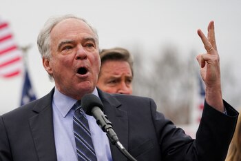 El senador demócrata Tim Kaine