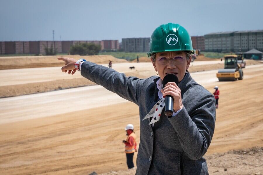 Claudia López en el patio taller del metro de Bogotá - crédito Alcaldía de Bogotá