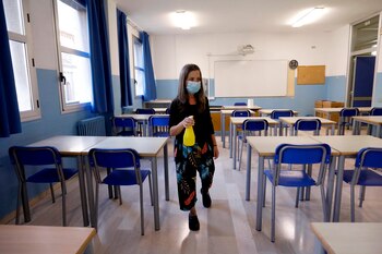 El estudio descubrió que la mayoría de las causas de desmotivación de los profesores eran extrínsecas, es decir estaban fuera de su alcance o control (Efe)