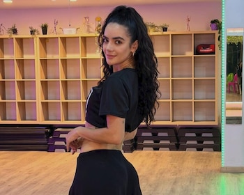 La famosa sorprendió a sus seguidores al anunciar una convocatoria de empleo - crédito elianisgarrido / Instagram