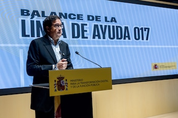 El ministro para la Transformación Digital y de la Función Pública, Óscar López, presenta un avance de las consultas al servicio 017 ‘Tu ayuda en Ciberseguridad'. Ricardo Rubio / Europa Press