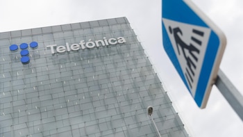 Telefónica alcanza un acuerdo con DAZN para la emisión de partidos de LaLiga por cerca de 1.650 millones