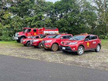 Las condiciones climatológicas y la logística, que incluyó a la Cruz Roja Costarricense, fueron clave para mantener la seguridad durante el rescate. (Cortesía: Benemérito Cuerpo de Bomberos de Costa Rica)