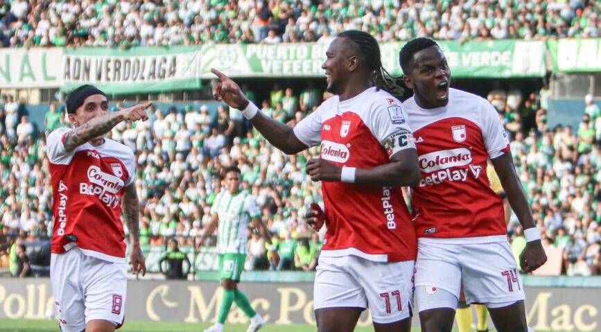 Santa Fe espera otro triunfo sobre Atlético Nacional para seguir siendo líder de los cuadrangulares - crédito Colprensa