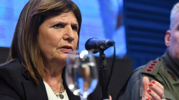 En una conferencia de prensa,