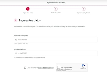 Formulario digital con casillas para ingresar nombre completo, número de teléfono, aceptación de aviso de privacidad y verificación reCAPTCHA