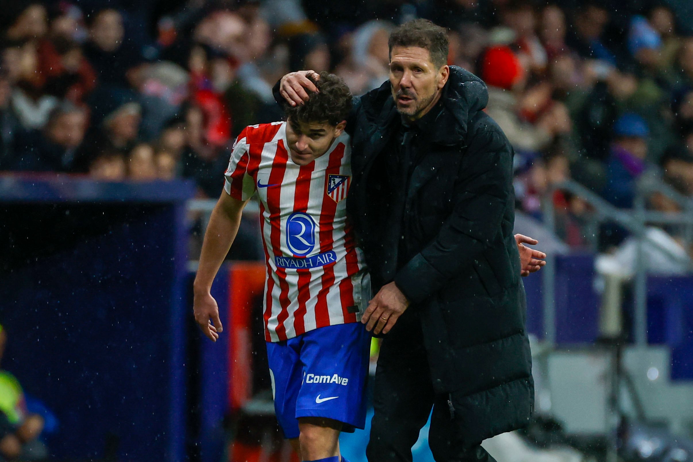 Nuevo capítulo por el futuro de Julián Álvarez: la sentencia del Cholo Simeone en medio de la puja entre Barcelona y Atlético de Madrid