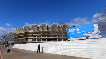 El estadio se encuentra sobre