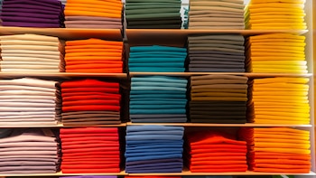 Apertura, impuestos y tipo de