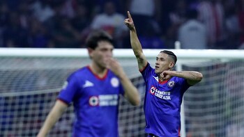 Uriel Antuna promete dedicar victoria