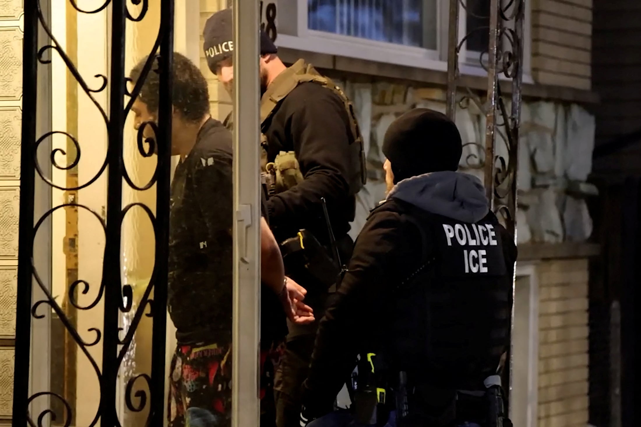 La investigación de THE CITY revela al menos 430 arrestos callejeros de ICE en Nueva York y Nueva Jersey entre octubre de 2025 y marzo de 2026 (Immigration and Customs Enforcement/Handout via REUTERS. THIS IMAGE HAS BEEN SUPPLIED BY A THIRD PARTY)