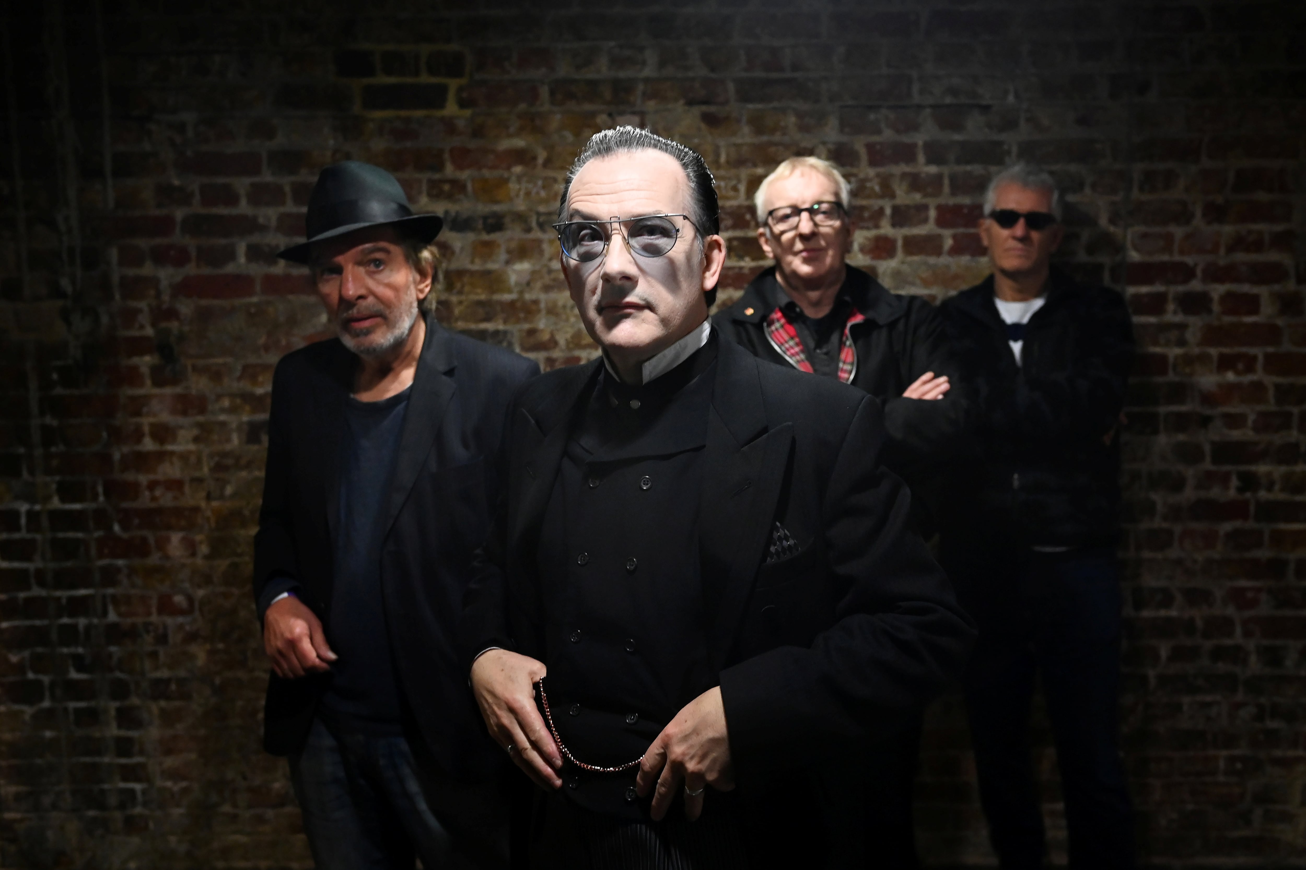 La banda británica anuncia el lanzamiento de Not Like Everybody Else, su primer álbum grabado por la formación original desde 1995 (REUTERS/Dylan Martinez)