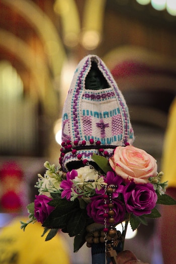 Miles de personas conmemoran el día de la virgen de los ángeles de Costa Rica