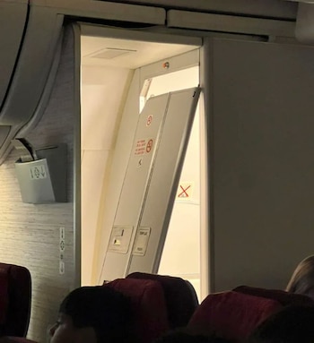 Tras el brusco aterrizaje, el