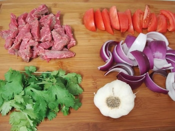 El costo de un tupper preparado en casa depende, principalmente, del precio de los ingredientes.