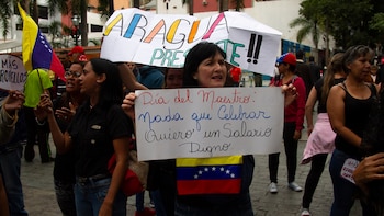 Colectivos chavistas también atacaron a